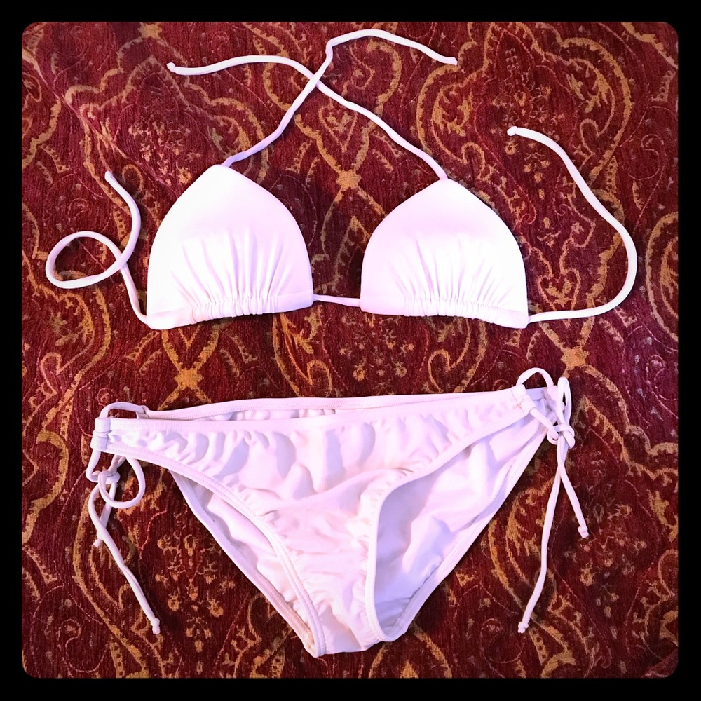 White Bikini 🔆🦋